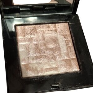 Bobbi Brown Pink Glow Highlighter